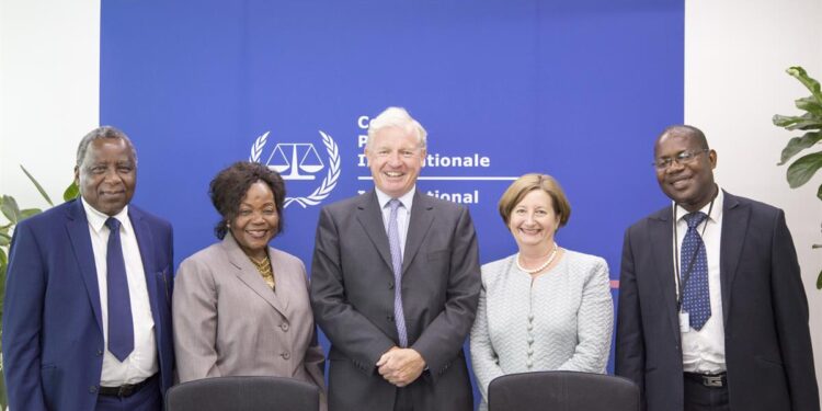 From left to right: the former and first African president of the ICCBA, Chief Charles Taku, former First Vice President of the ICC, Madam Justice Joyce Aluoch, the former President of ICCBA David Hooper, the ASP President, Judge Silvia Fernández de Gurmendi, and former Vice-President of ICCBA, Ghislain M. Mabanga. The photo was taken on 20 July 2016 © ICC-CPI